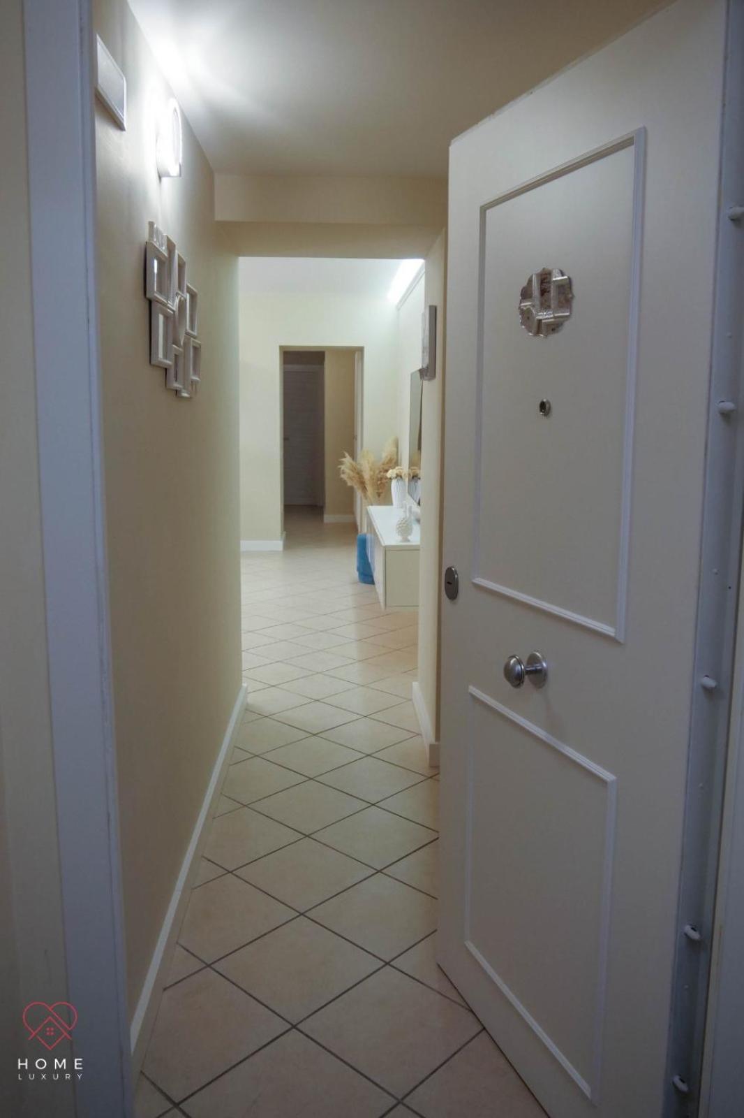 Home Luxury Наполи Екстериор снимка