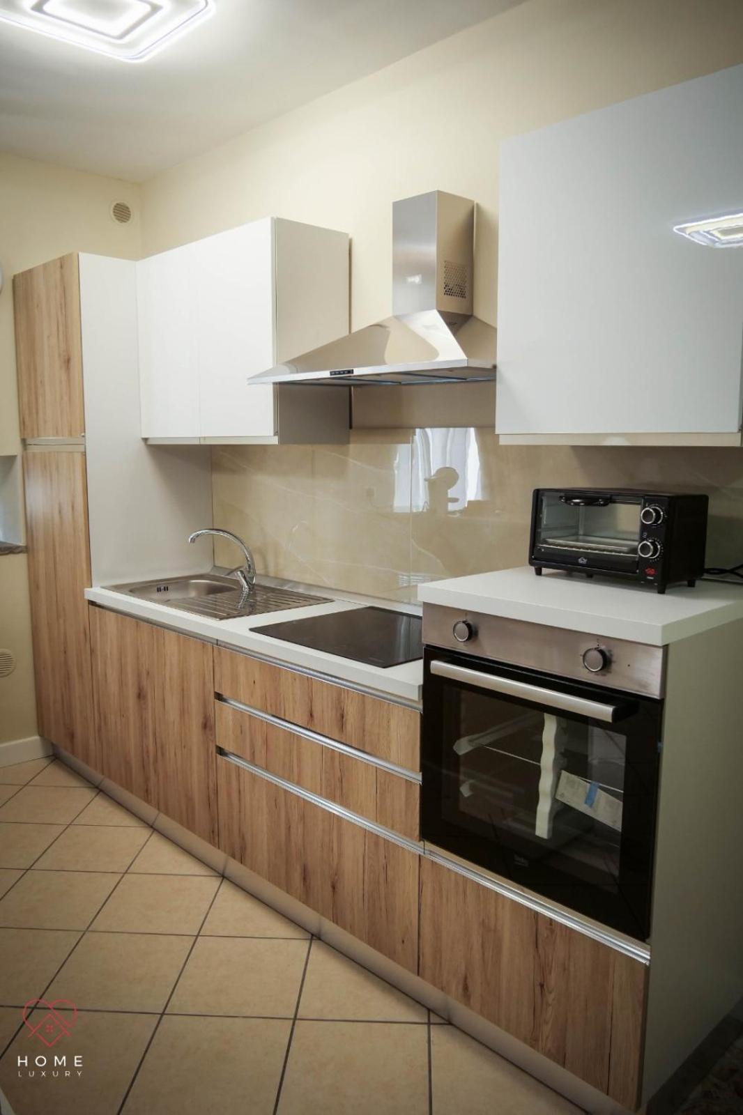 Home Luxury Наполи Екстериор снимка